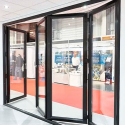 Sliding accordion system from the profile REHAU-2